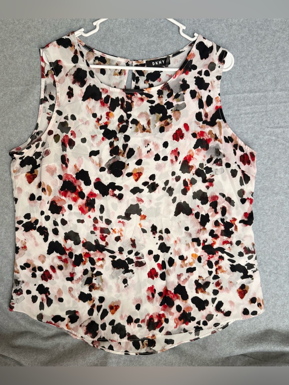 DKNY Womens 1X Sleeveless Blouse Black Red Watercolor Print Keyhole Back